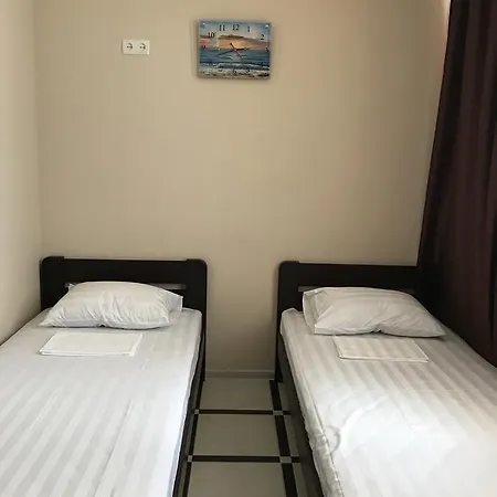 Asteria Inn *