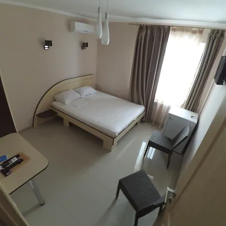 Asteria Inn *